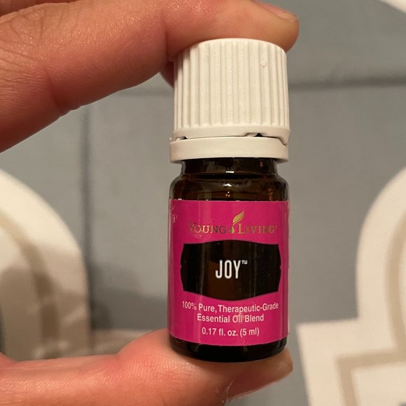 Young Living Joy Essential Oil Blend 💝